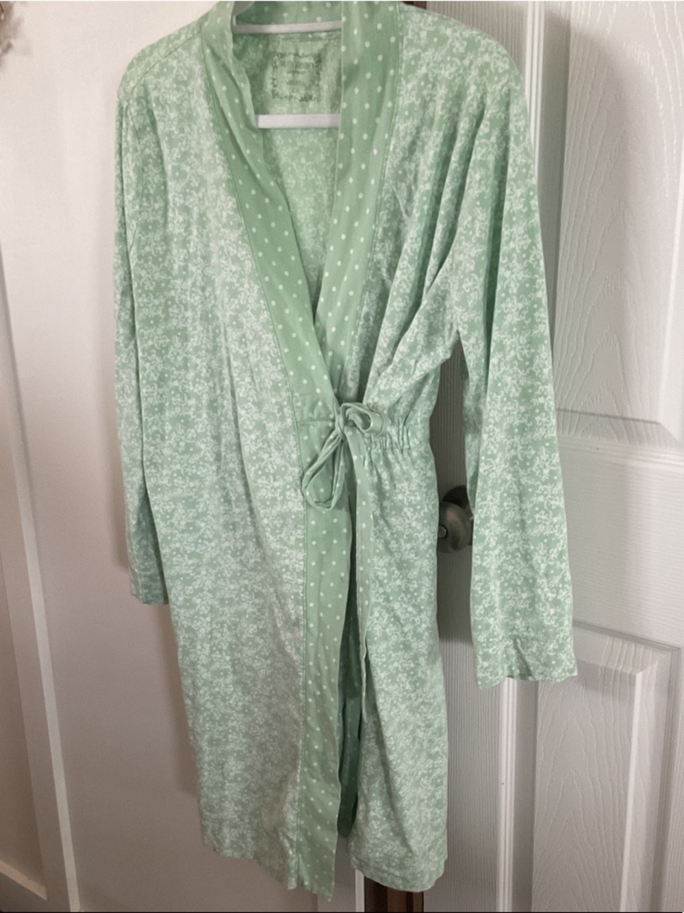 Motherhood Light Mint Green Maternity Robe with Polka Dot Trim